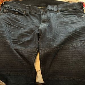 Brand new men’s true religion jeans size 44